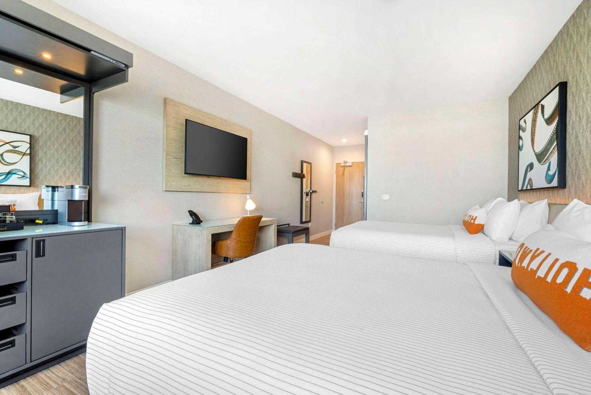 Cambria Airport Hotel Burbank