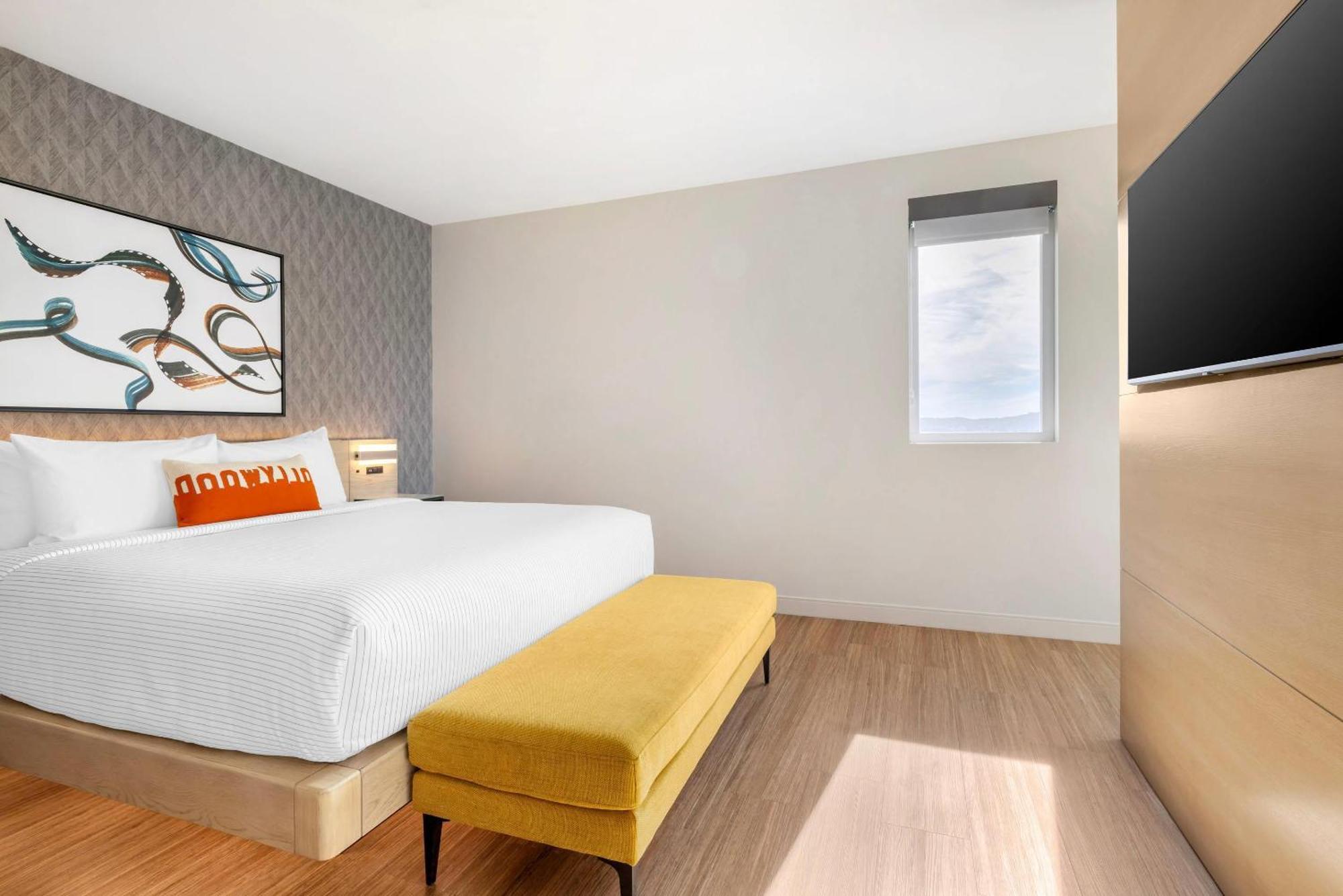 Cambria Airport Hotel